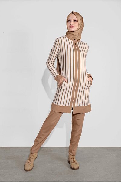 TRENDTESETTÜR Γυναικείο καφέ (CAMEL) ριγέ κοστούμι με φερμουάρ 2054