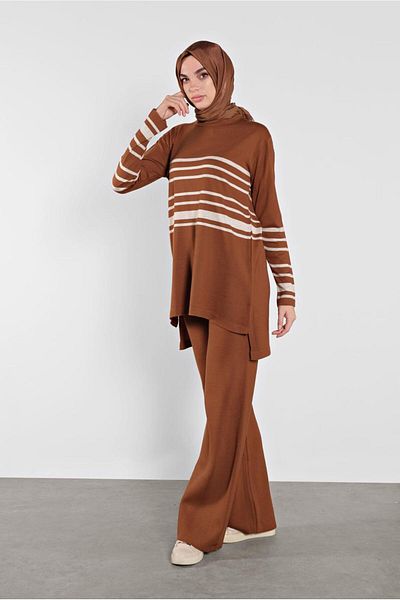 TRENDTESETTÜR Women's Brown (TILE) Striped Double Suit 1202