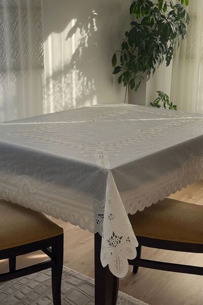 decorekor Lüks Hazır Dantel Görünümlü Silinebilir Pvc Muşamba Masa Örtüsü 01K-2