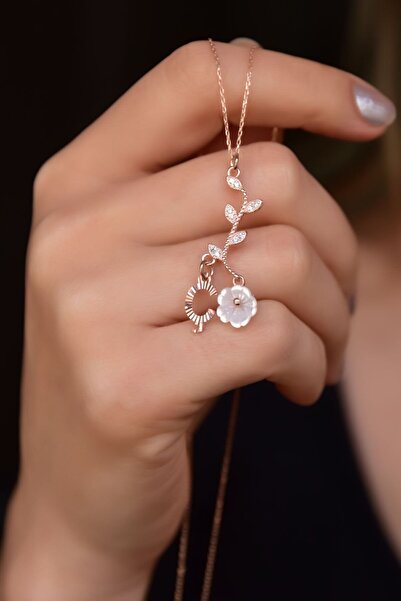 Sinsirella 925 Ayar Gümüş Rose Kaplama Harfli Dallı Sedef Manolya Çiçek Kolye