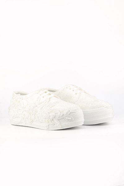 E&L Company TOC PANTE DE 3,5 cm. Dantela si broderie de perle. Pantofi de mireasa garantati pentru alergare.