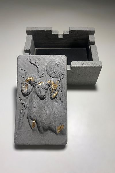 RocArt Home Zodiac Series Concrete Ashtray Aries Aries (Gold Leaf)