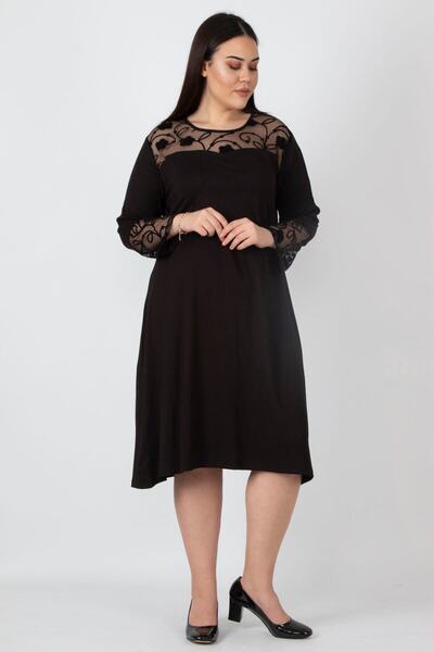 Şans Dámské velké černé krajkové šaty 65n16219