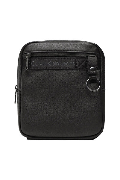 Calvin Klein Black Men's Messenger Bag Ultralight Reporter18 Pu
