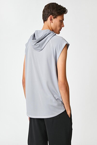 Koton Spor Tişört Kapşonlu Kolsuz Dikiş Detaylı