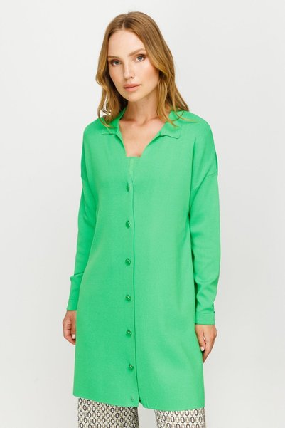 on Tricotaj Cardigan - Design cu nasturi în față