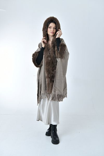 Gezgin tekstil ve aksesuar poncho plush with tassels