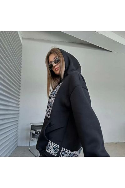 kargasa Bandana Print Hoodie