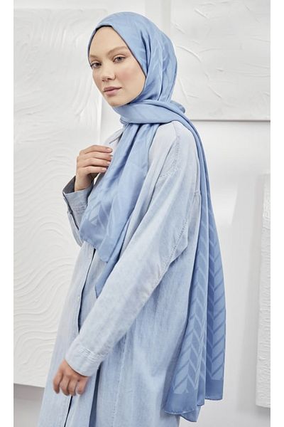 ARMANDA Zigzag Patterned Shawl