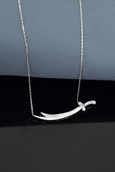 Sinsirella 925 Ayar Gümüş Rodyum Kaplama Yatay Taşlı Zülfikar Kılıç Kolye