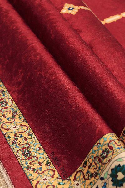 Bursa İpek Burgundy Velvet Rug Prayer