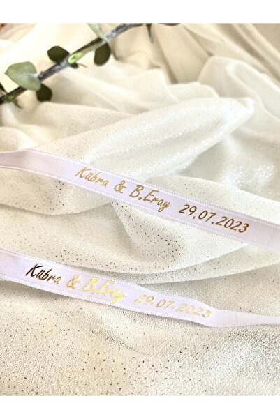 Bircicekmisalii İsimli kişiye özel nişan kurdelesi beyaz incisiz