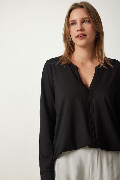 Happiness İstanbul Women's Black Judge Collar Knitted Blouse RX00042