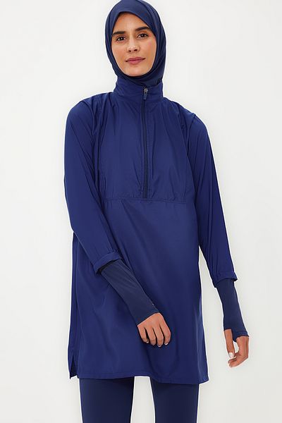 Trendyol Modest Marineblaues, vollständig überzogenes, vierteiliges Badeanzug-Set aus gestricktem Lycra in Marineblau TCTSS23CF00000