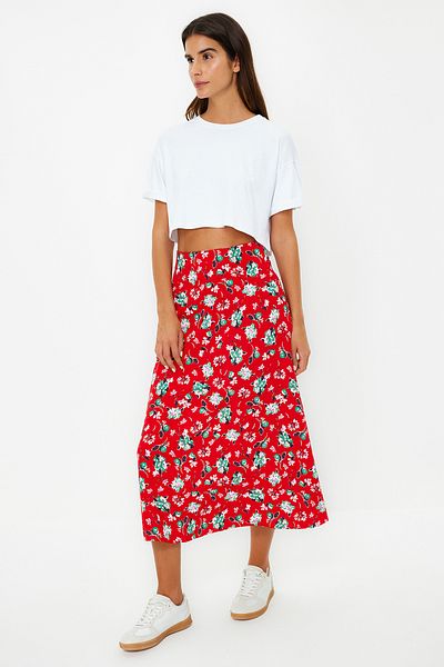 Trendyol Collection Roter, floral gemusterter Midi-Webrock aus Viskosestoff TWOSS23ET00295