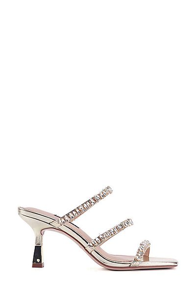 Nine West حذاء نسائي ذهبي من MACAI 3PR