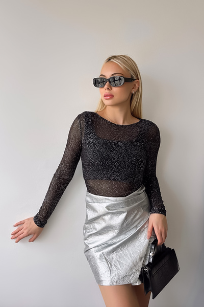 LACHT Bluză transparentă cu mânecă lungă cu paiete, cu decolteu barca, neagră