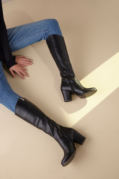 AYAKKABI PRENSİ Zeyna Black Matte 8 cm Women's Boots, Heeled Boots