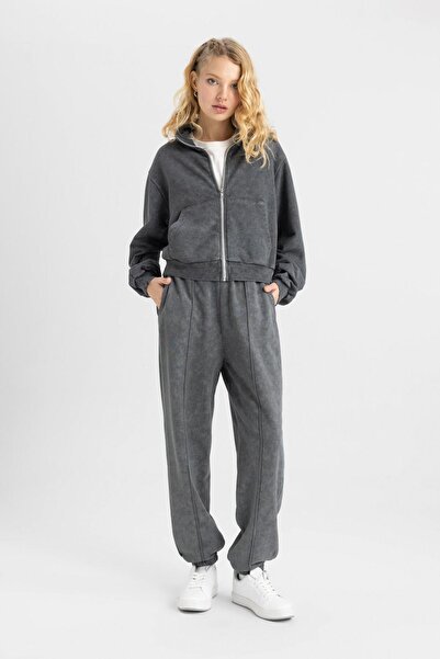 DeFacto Cool Basic - Thick Jogger Sweatpants with Elastic Waist and Pockets B8193Ax23Wn