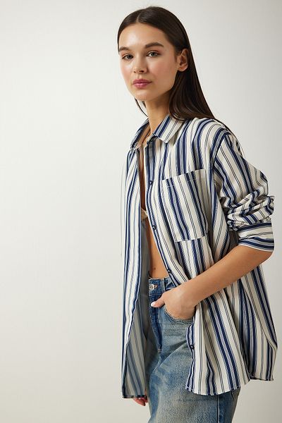 Happiness İstanbul Cremefarbenes, marineblaues, gestreiftes Oversize-Strickhemd für Damen SF00007