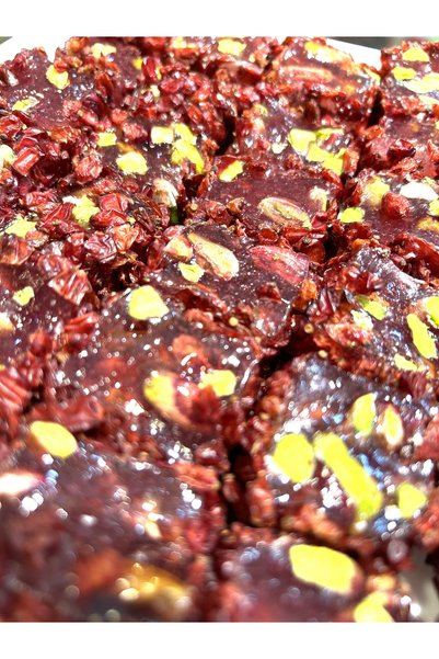 Hüsrevzade Zereşkli Pomegranate Pistachio Turkish Delight 900 Grams
