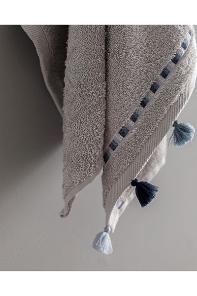 Madame Coco Gland Hand Towel