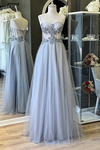 Lenta Moda Gri Transparan Kristal İşlemeli Dantel Detaylı Simli Abiye Ve Nika...