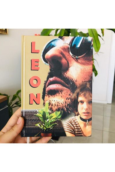 Retina Shop Leon (MATHILDA) Notebook