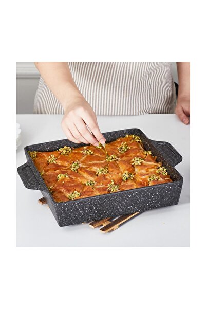 FALEZ Karem Döküm 28 Cm Black Tepsi