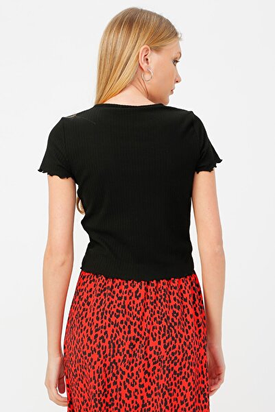 ONLY Γυναικείο μαύρο κοντομάνικο μπλουζάκι με βολάν 15201206 ONLEMMA