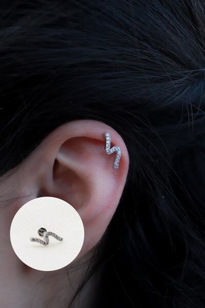 Araz piercing Cartilage Piercing