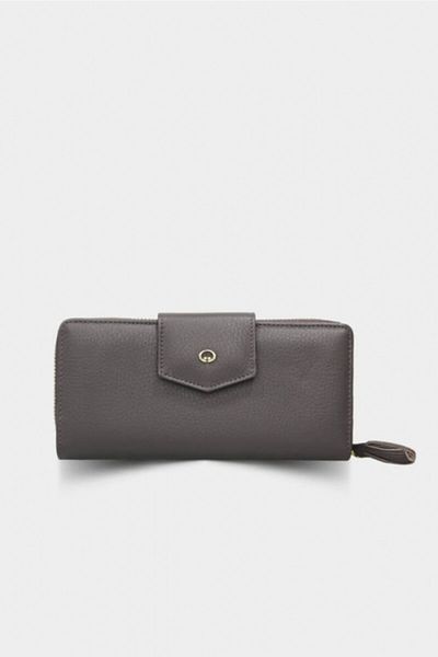 GUARD Matte Brown Hand Portfolio with Zipper and Leather Placket