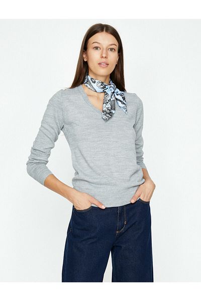 Koton V-Neck Knitwear Sweater Design