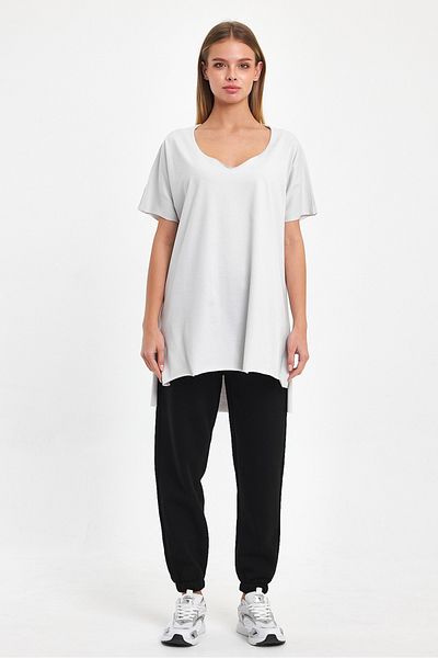 AMAZING CRASH Women's V-Neck Slit Oversize Basic T-Shirt