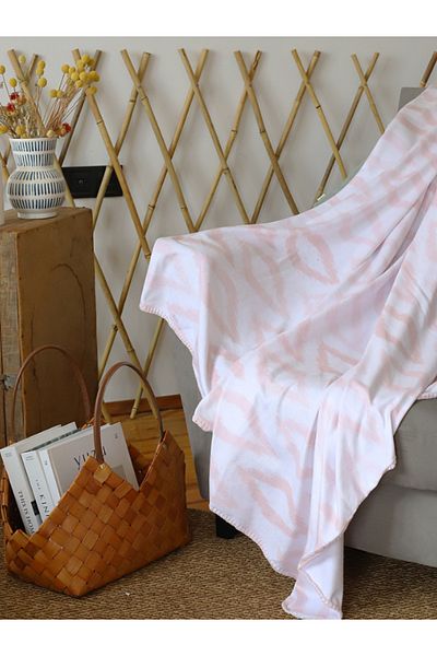 WALLHANG Pink Moon Leaf Fleece Blanket