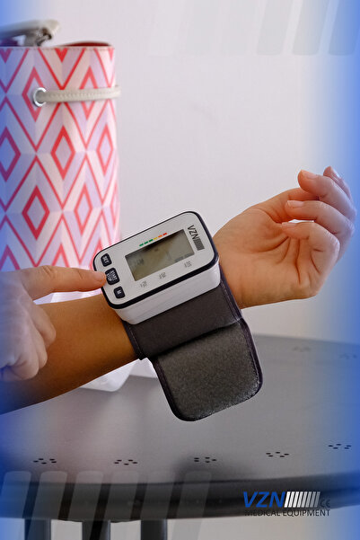 Nikadu Bilek Tipi Konuşan Tansiyon Aleti Dbp 2141