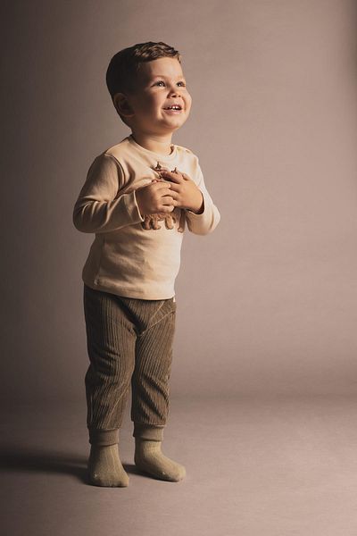 DeFacto Baby-Jungen-Schnürstiefel aus Samt B2690a523wn