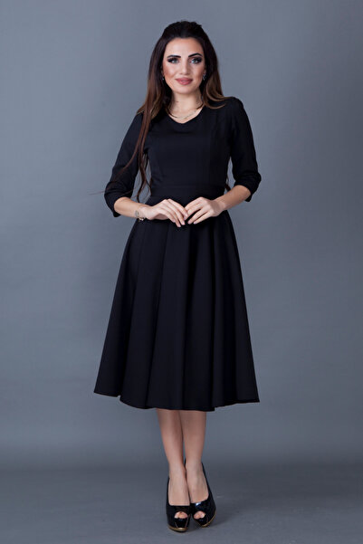 Bidoluelbise Μαύρο φόρεμα με λεπτομέρεια με λαιμόκοψη σε μίντι μήκους