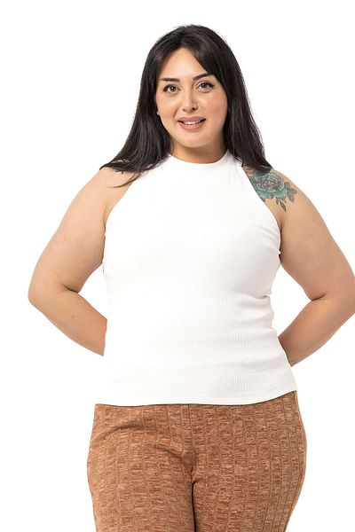 DISENTIS MODEST Large Size Halter Neck Half Turtleneck Camisole Ecru Body