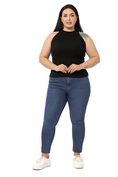 DISENTIS MODEST Large Size Halter Neck Half Turtleneck Camisole Black Body