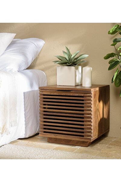 ŞafakMobilya Ahşap ızgara kapaklı komodin