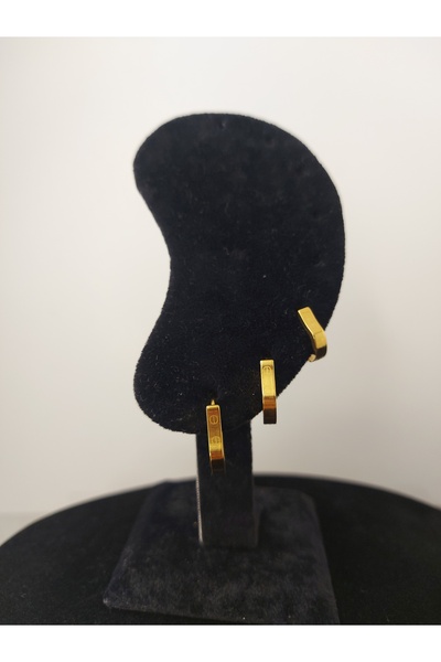 Romea طقم أقراط من الفولاذ المقاوم للتشويه مكون من 3 قطع بلون ذهبي