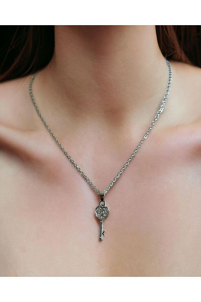 Mixperi Zircon Stone Key Model Necklace White Chain Key Pattern Necklace