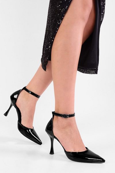 Shoeberry Dámské černé lakované boty Mauna na podpatku Stiletto