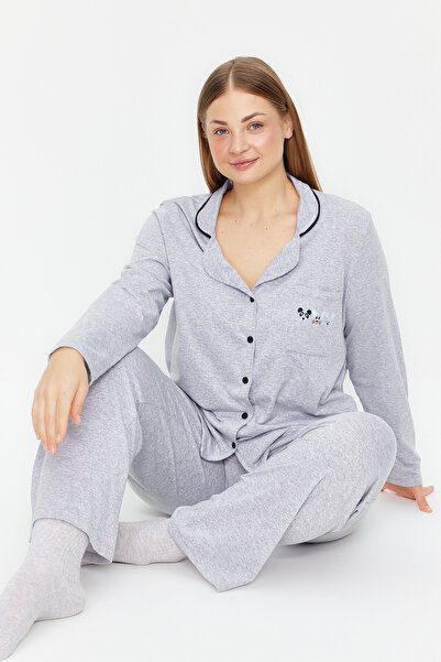 Trendyol Curve Σετ πλεκτές πιτζάμες με γκρι πατέντα και λεπτομέρεια τσέπης TBBAW24AI00038