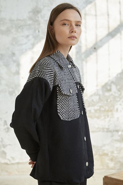 InStyle Herringbone Patterned Pocket Cashew Jacket - Black