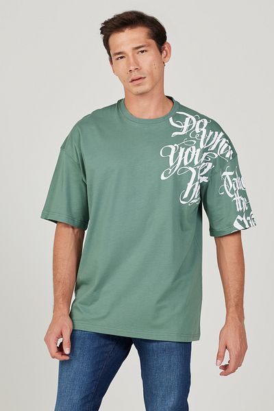 AC&Co / Altınyıldız Classics Ανδρικό μπλουζάκι χακί Oversize Loose Cut Crew Neck 100% βαμβάκι με στάμπα