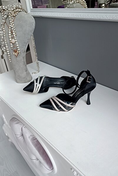 LA CALZATURE Μαύρο σατέν φυτίλι πέτρα διάφανη λεπτομέρεια 9 εκ. Κύπελλο με τα...