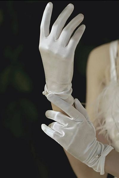 Hayalperest boncuk Mănuși de mireasă scurte cu perle elegante, până la încheietura mâinii, mănuși de costum alb din satin