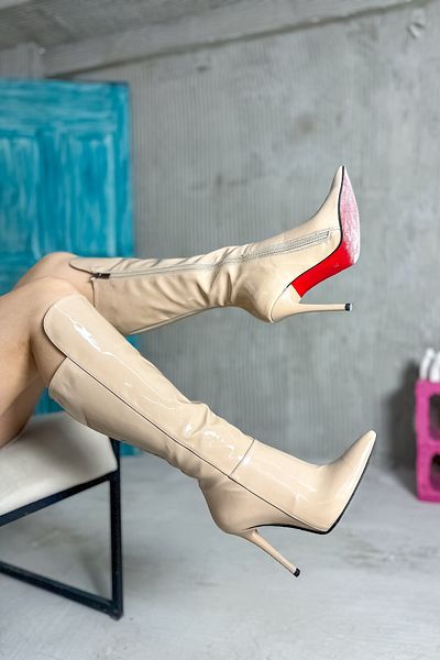 SHOEBELLAS Γυναικείες μπότες με τακούνι σε μπεζ μπεζ λουστρίνι